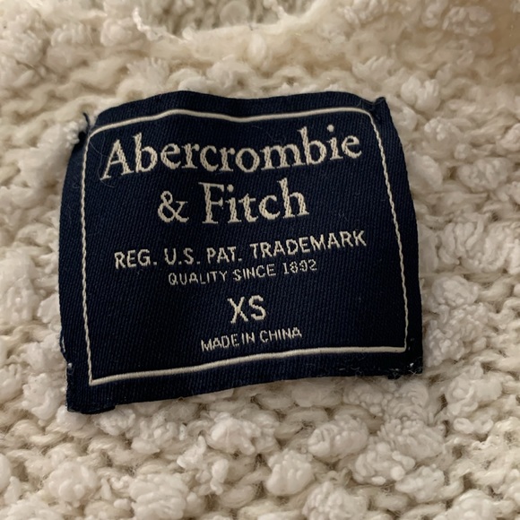 Abercrombie & Fitch Boucle V-Neck Sweater Cream Size XS - Picture 5 of 7